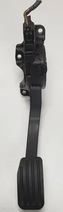 Ford Mondeo MK IV Accelerator throttle pedal 6G92-9F836-RC