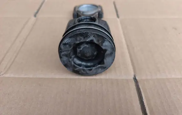 Ford Mondeo MK V Piston with connecting rod 9812818680