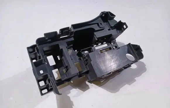 Ford Explorer VI Fuse module