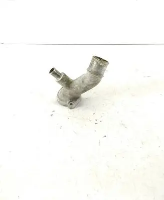 Toyota RAV 4 (XA20) Engine coolant pipe/hose