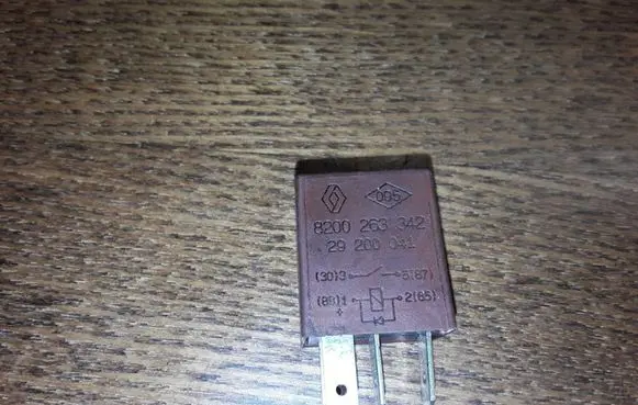 Renault Clio III Other relay 8200263342 29200041
