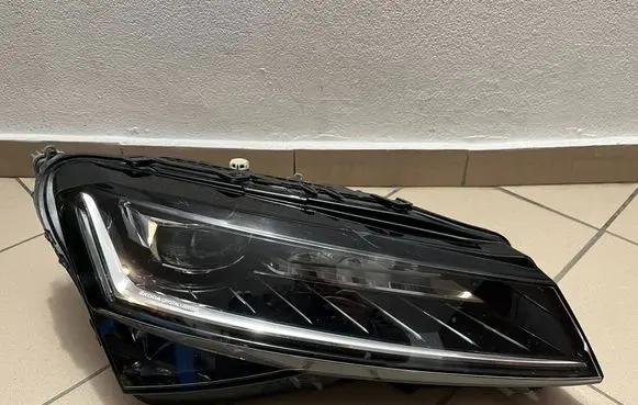 Skoda Superb B8 (3V) Headlight/headlamp 3V1941016D