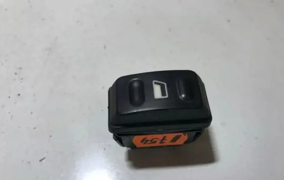 Peugeot 607 Electric window control switch