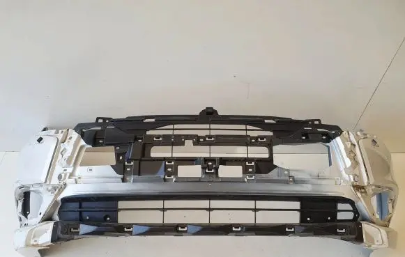 Mitsubishi Outlander Front bumper 6410G227ZZ