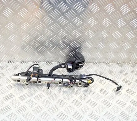 Audi A5 Sportback 8TA Fuel main line pipe 06K133317G