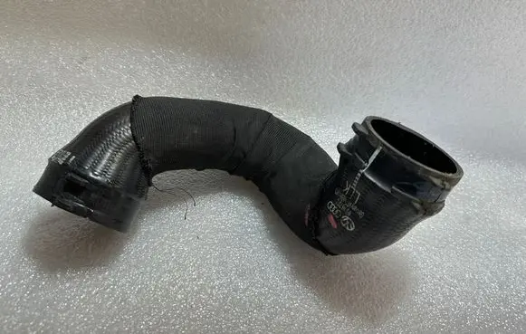 Intercooler hose/pipe