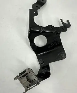 Engine coolant pipe/hose