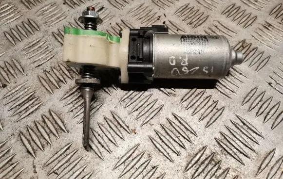 Lexus IS 220D-250-350 Seat adjustment motor 8582033020