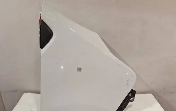 Opel Vivaro Fender