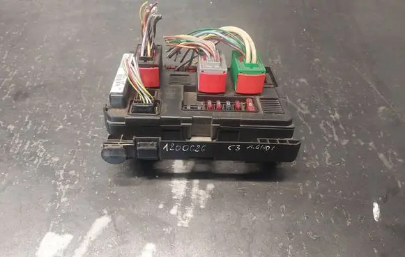 Citroen C3 BSM Control unit 9643498880 964349888000