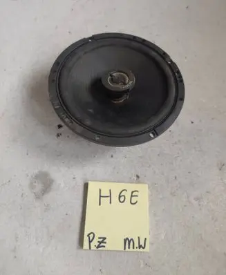 Volkswagen Golf IV Subwoofer speaker 3742847