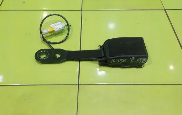 Peugeot 407 Front seatbelt PRZOD ZAPINKA