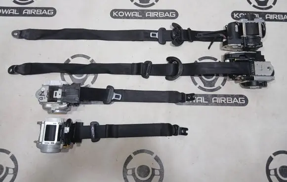 Audi Q3 F3 Set of seat belts 83A857705C 83A857706C 83A857805