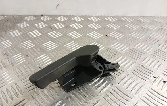 Volkswagen PASSAT B7 Engine bonnet (hood) release handle 1K1823633