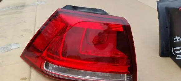 Volkswagen Golf VII Rear/tail lights 5G0945095H