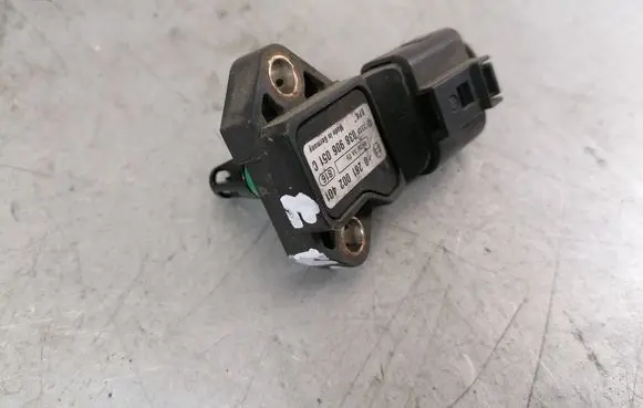 Audi A4 S4 B7 8E 8H Air pressure sensor 0281002401 038906051C