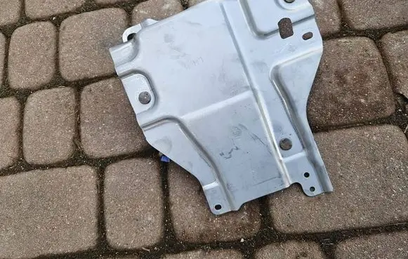 Toyota Highlander XU70 Fog light bracket 55B