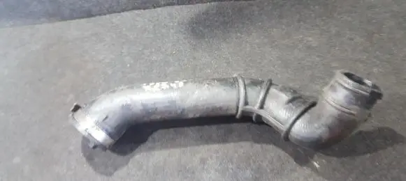 Peugeot 605 Air intake hose/pipe