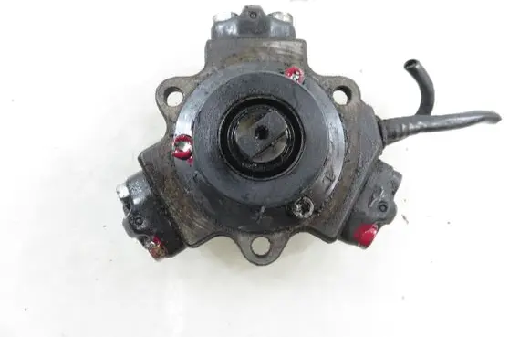 Hyundai Trajet Fuel injection high pressure pump 33310027000 0445010038