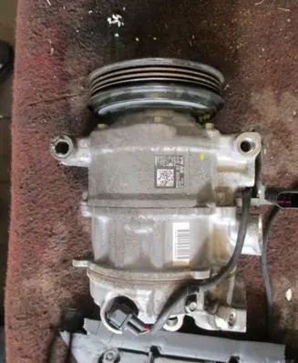 Audi Q7 4M Air conditioning (A/C) compressor (pump) 4M0816803N