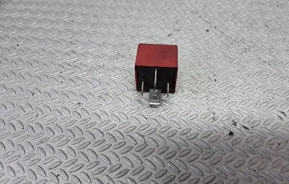 Renault Scenic I Other relay 7700844682A