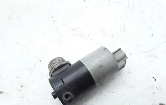 Toyota Auris 150 Windscreen/windshield washer pump 30892 071201A