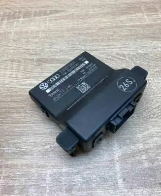 Volkswagen PASSAT B6 Gateway control module 3C0907530H 3C0907951