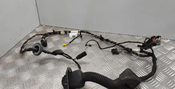 Mercedes-Benz ML W164 Front door wiring loom 13709763 981576103 Z79519763