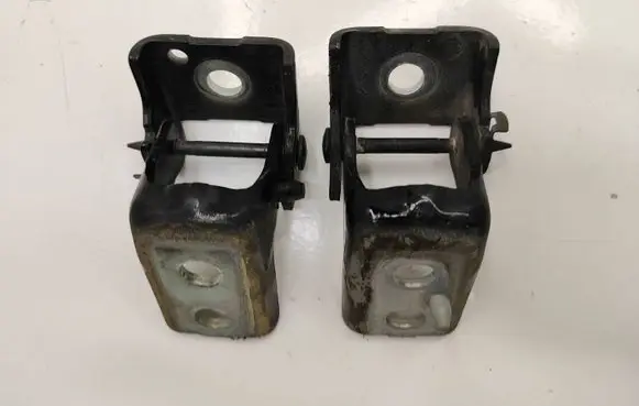 Peugeot 308 Front door hinge set 