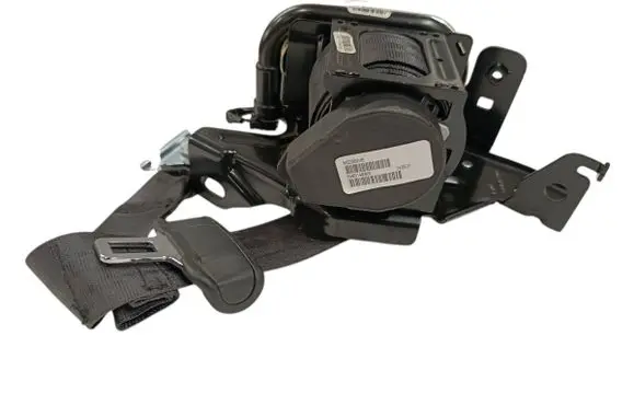Rear seatbelt