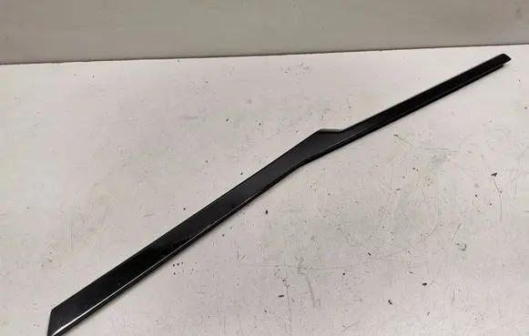 Roof trim bar molding cover