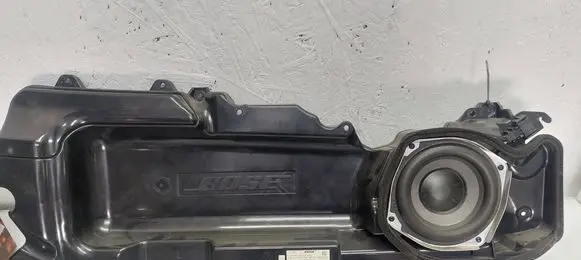 Audi A6 S6 C6 4F Front door speaker 4F0035381D 280373002