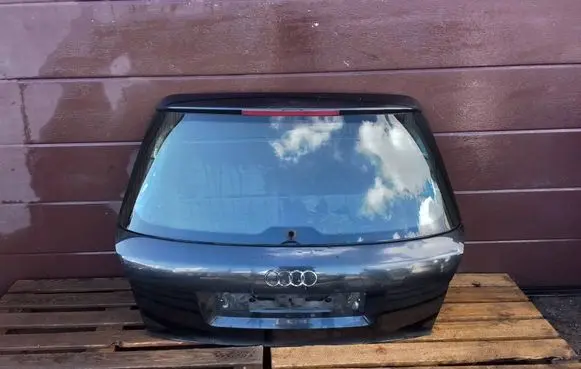 Audi A3 S3 8L Tailgate/trunk/boot lid