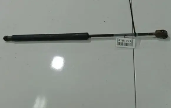 Volkswagen PASSAT B6 Tailgate/trunk strut/damper 