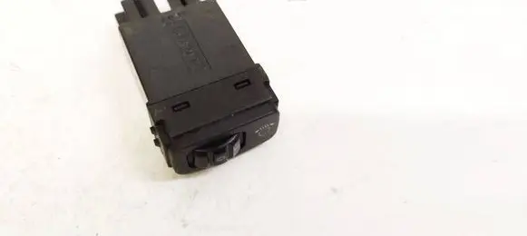 Mitsubishi Grandis Headlight level height control switch