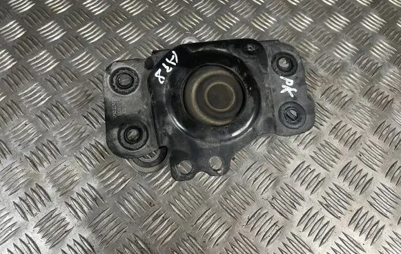 Volvo V60 Engine mount bracket 30784277
