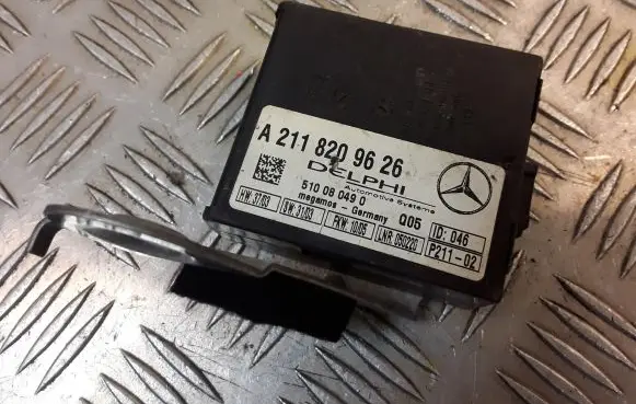 Mercedes-Benz E W211 Alarm control unit/module 2118209626 A2118209626