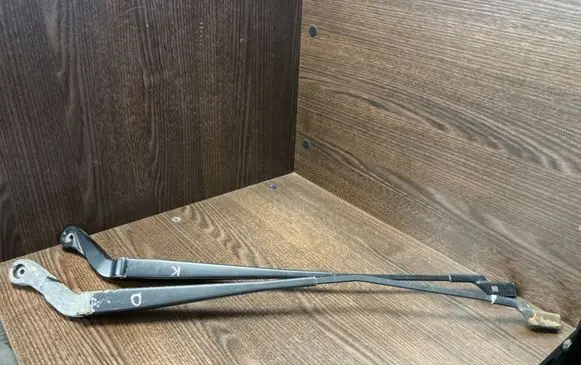 Citroen Jumper Front wiper blade arm 250PSX 250GSX