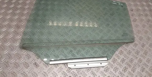 Toyota Avensis T270 Rear door window glass 