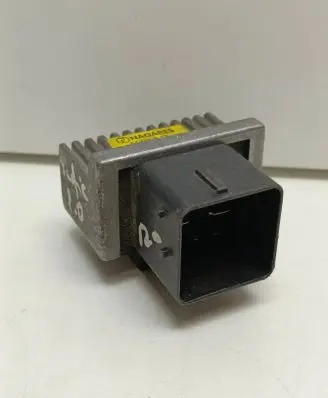 Glow plug pre-heat relay