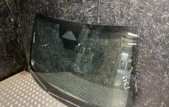 Renault Megane E-Tech Front windscreen/windshield window 