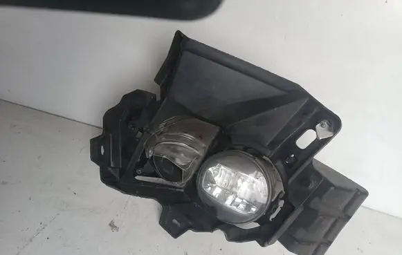 Lexus RX 450H Fog light bracket 521250E041