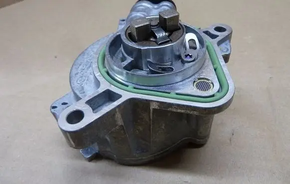 Mercedes-Benz GLA H247 Vacuum pump A2820909800T