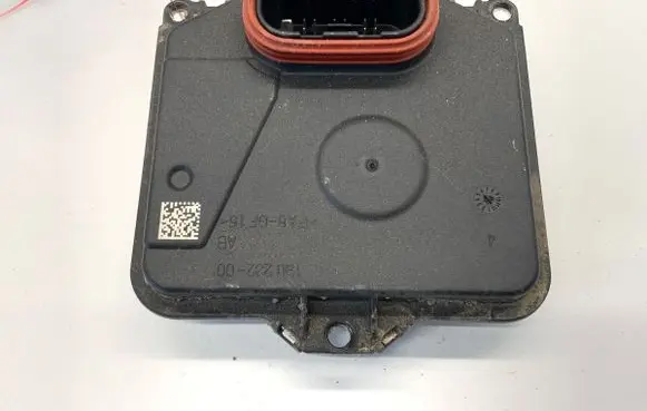 Audi A4 S4 B9 8W Voltage converter/converter module 4M0907397AC