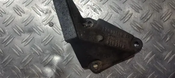 Opel Astra H Engine mounting bracket 9156985 01340623