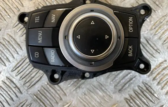 BMW 3 E90 E91 Head unit multimedia control 9213309 033625105 0609000053034001