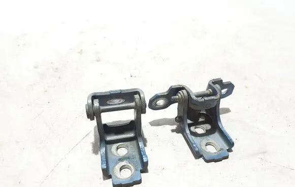 Renault Megane III Front door upper hinge 804000018R