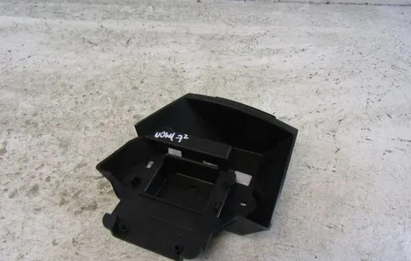 Ford Focus Rear bumper mounting bracket JX7B17D981C