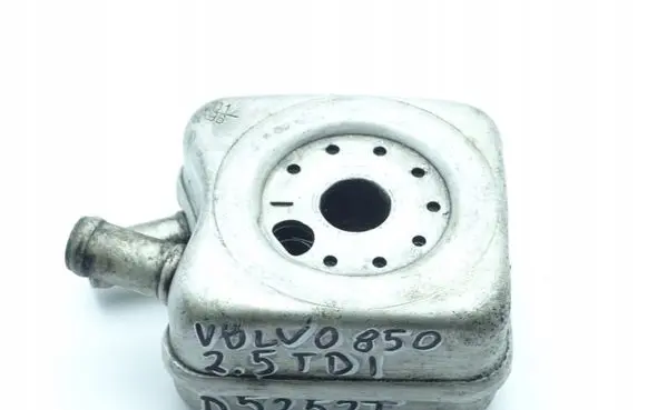 Volvo 850 Engine oil radiator 