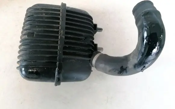 Audi A6 S6 C6 4F Vacuum air tank 8e0129955